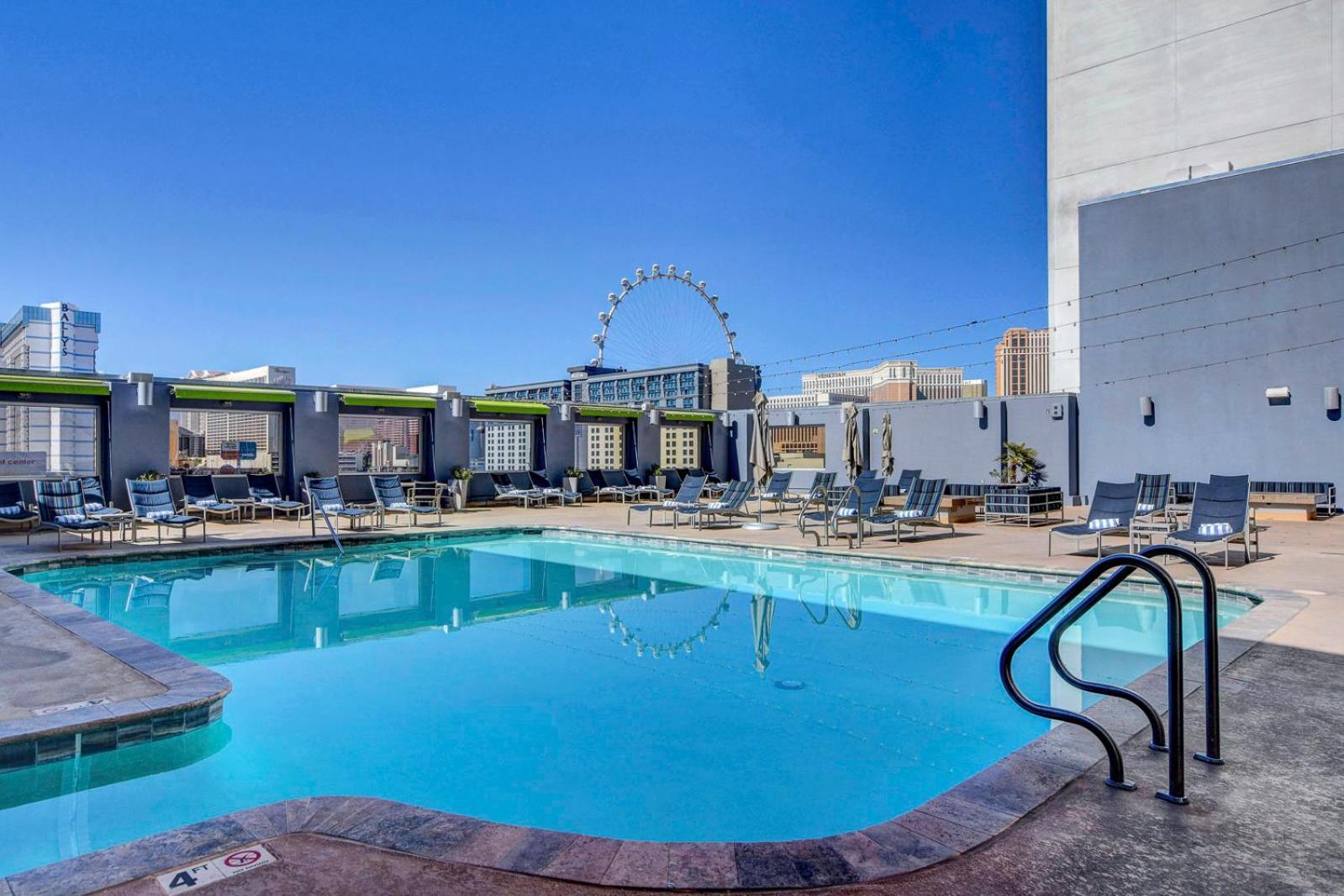 Aparthotel Royal Oasis At Platinum Hotel-strip Views Las Vegas