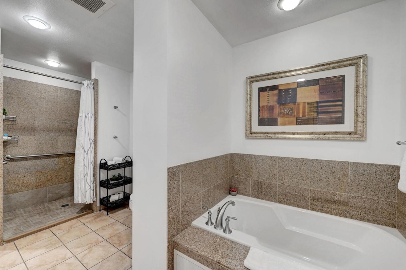 Royal Oasis At Platinum Hotel-strip Views Aparthotel Las Vegas