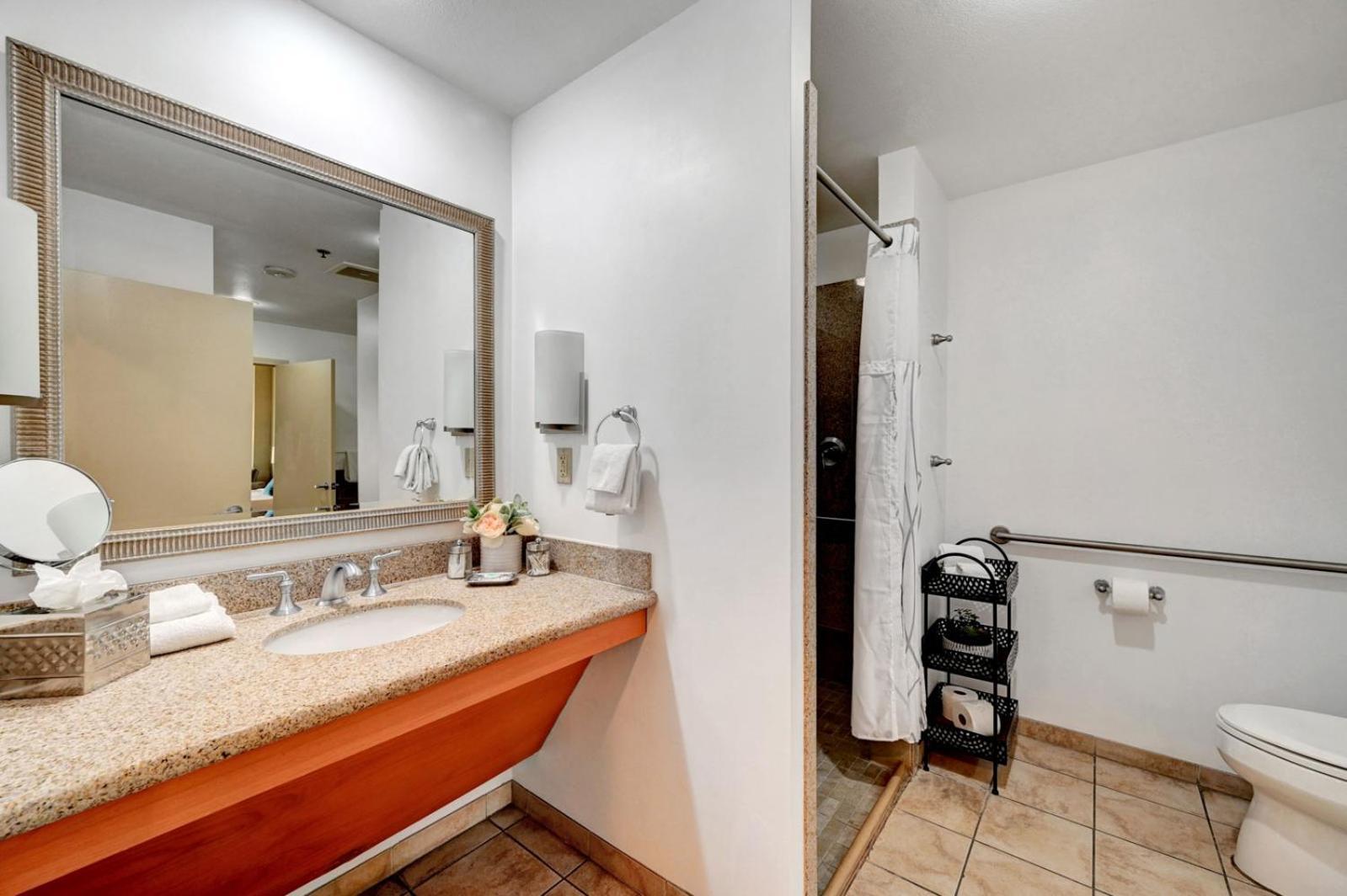 Aparthotel Royal Oasis At Platinum Hotel-strip Views Las Vegas