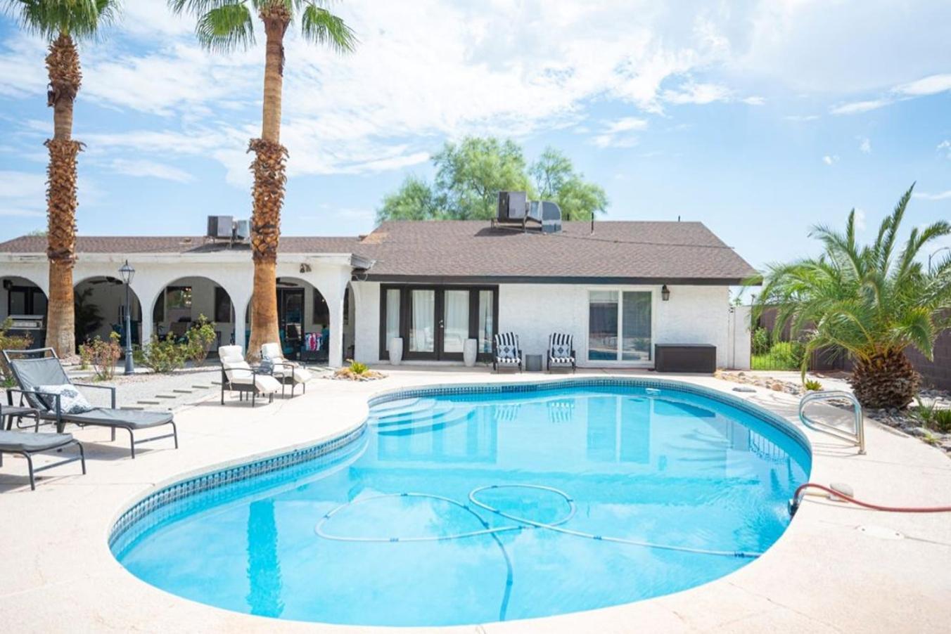 Holiday home Your Private, Luxurious & Large Oasis-4
