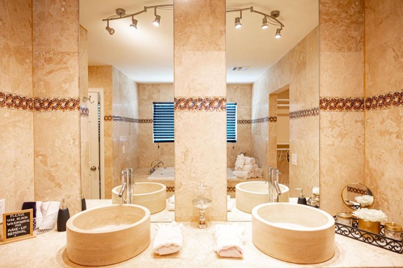 Your Private, Luxurious & Large Oasis-4