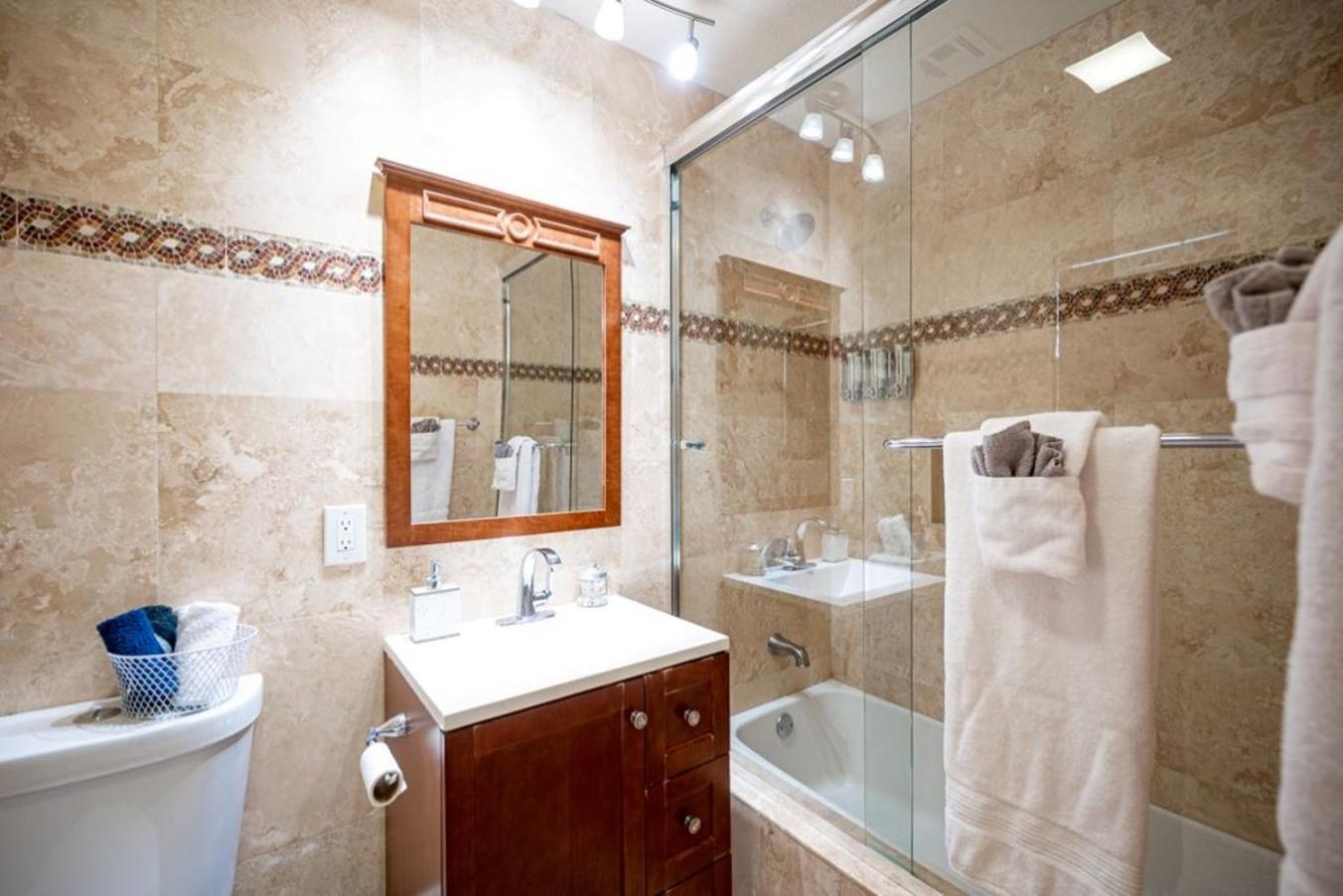 Your Private, Luxurious & Large Oasis-4 Holiday home Las Vegas