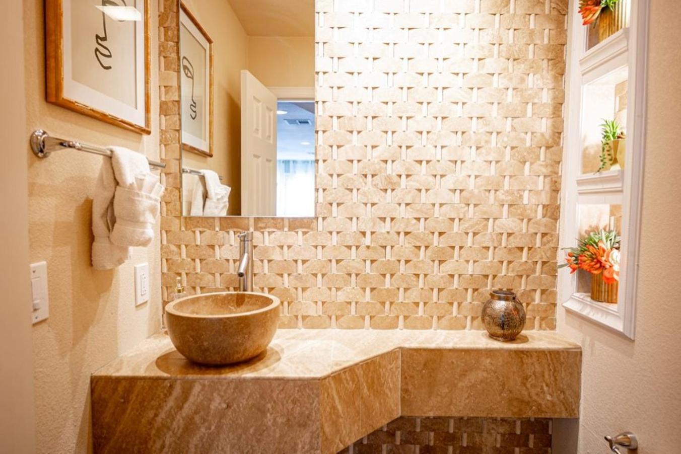 Your Private, Luxurious & Large Oasis-4 Holiday home *