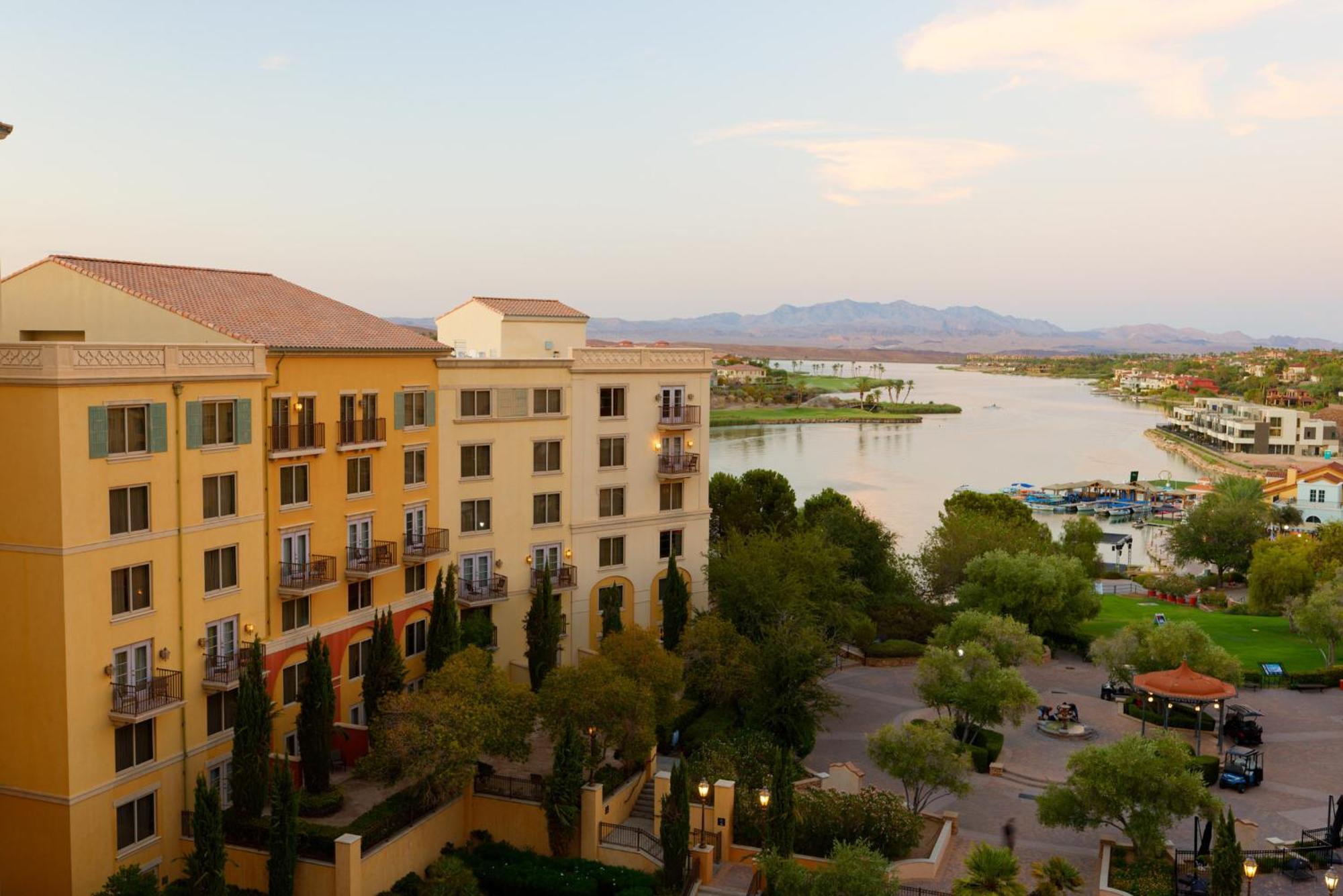 Hilton Vegas & Resort