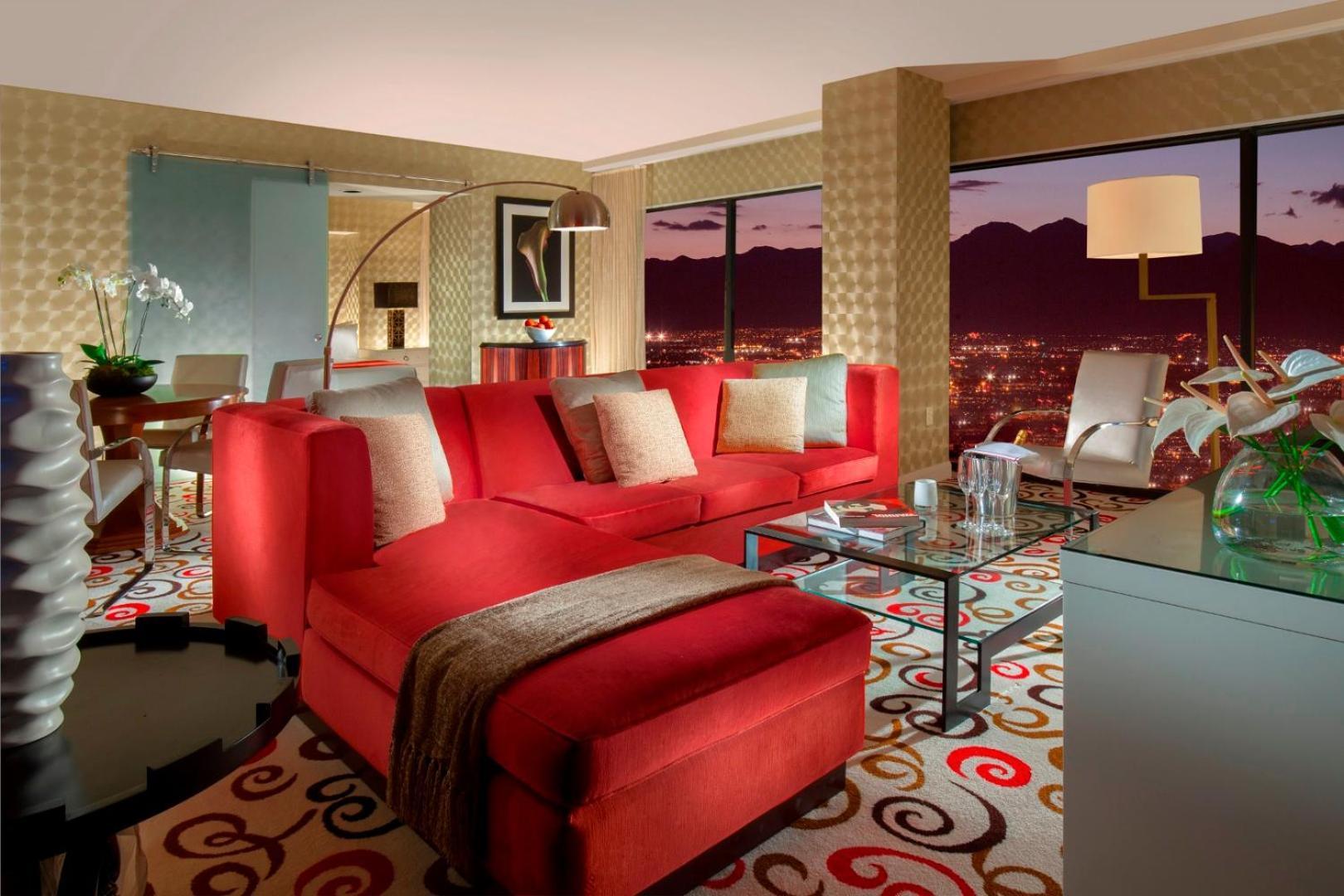 Hotel Downtown Grand & Casino 3*