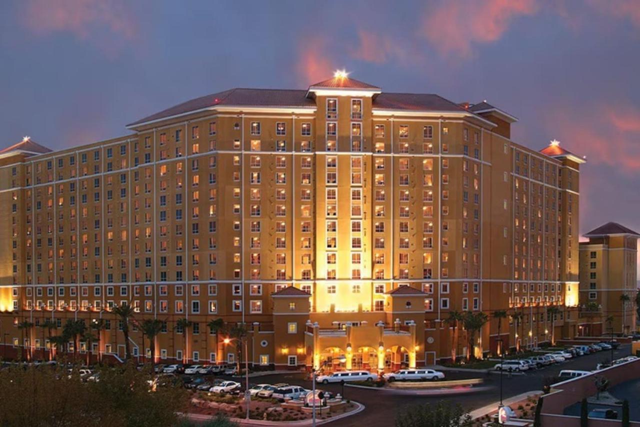 Beautiful In Vegas 1bd Near The Strip