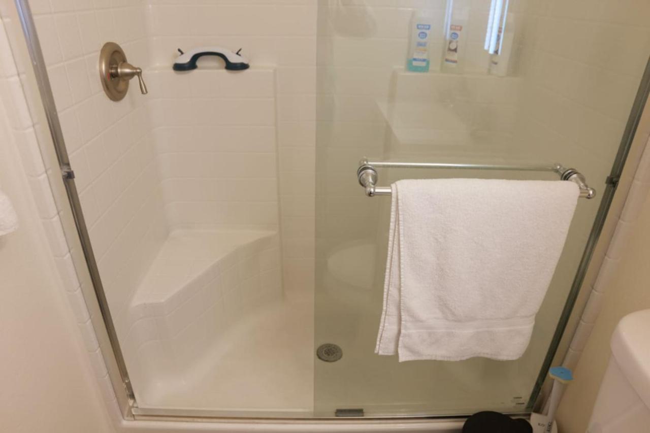 327 7 Bedroom With Fenced Yard Holiday home Las Vegas