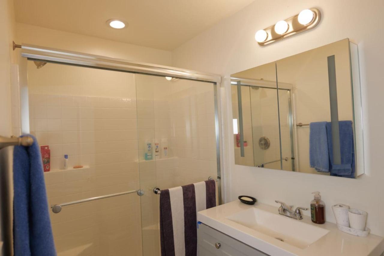 327 7 Bedroom With Fenced Yard * Las Vegas
