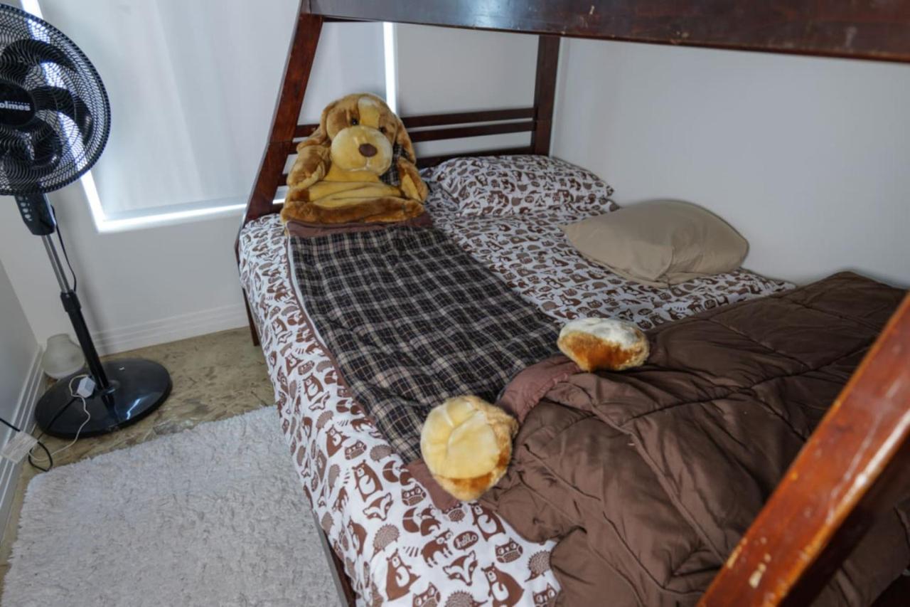327 7 Bedroom With Fenced Yard Holiday home