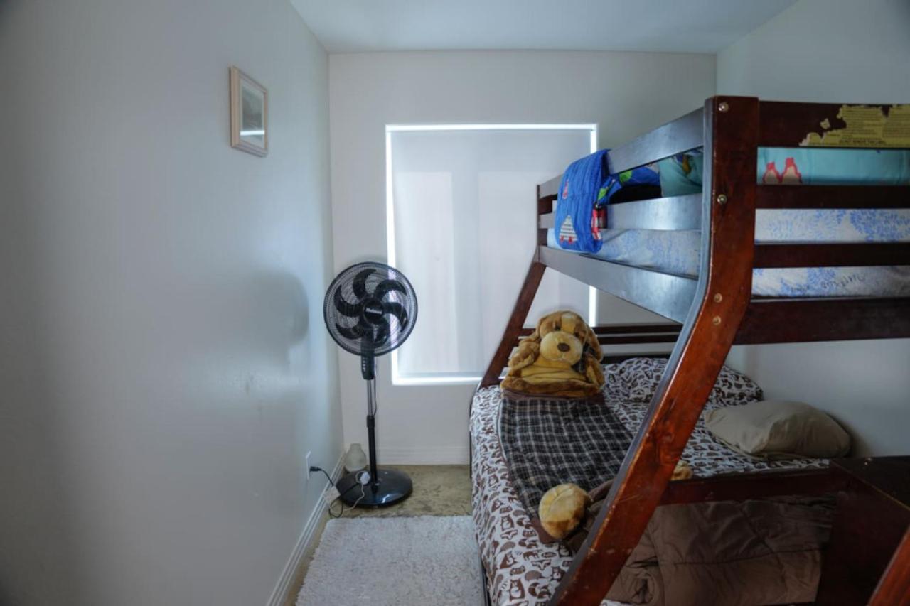 327 7 Bedroom With Fenced Yard