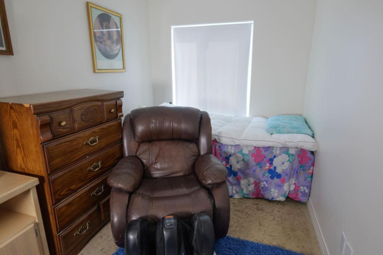 327 7 Bedroom With Fenced Yard
