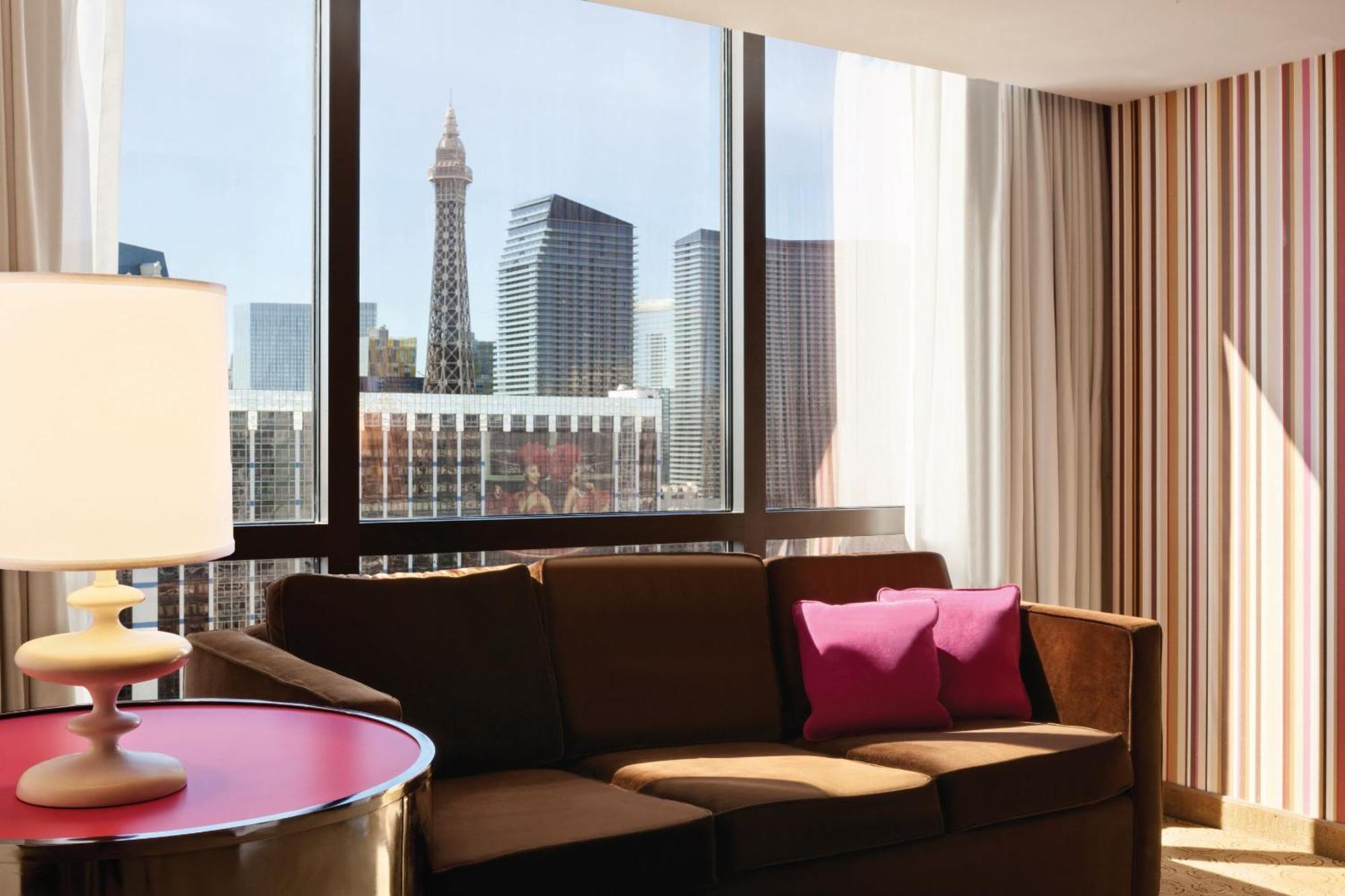 Resort Flamingo Vegas & Casino