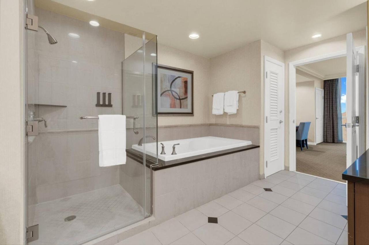 Cozy 1br Mgm Retreat With Pool And Gym Las Vegas