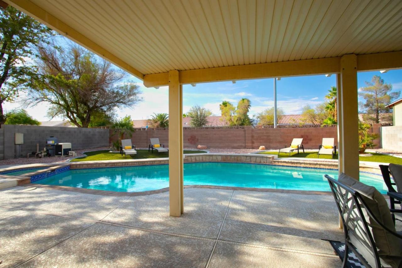 Stylish 4br With New Pool By Craig Park
