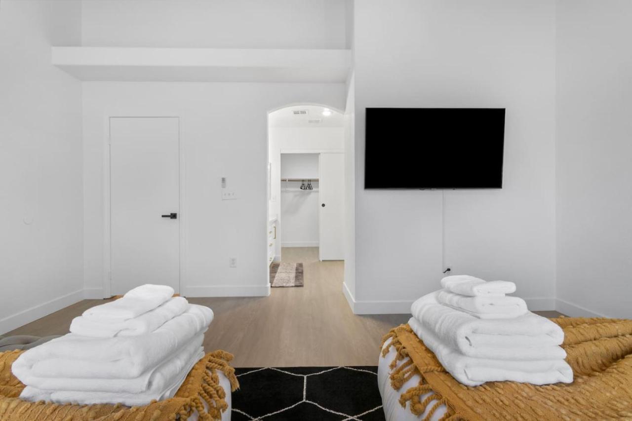 Stylish 4br With New Pool By Craig Park Holiday home Las Vegas