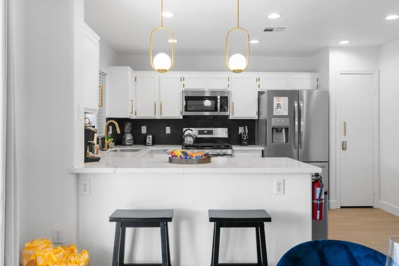 Holiday home Stylish 4br With New Pool By Craig Park Las Vegas