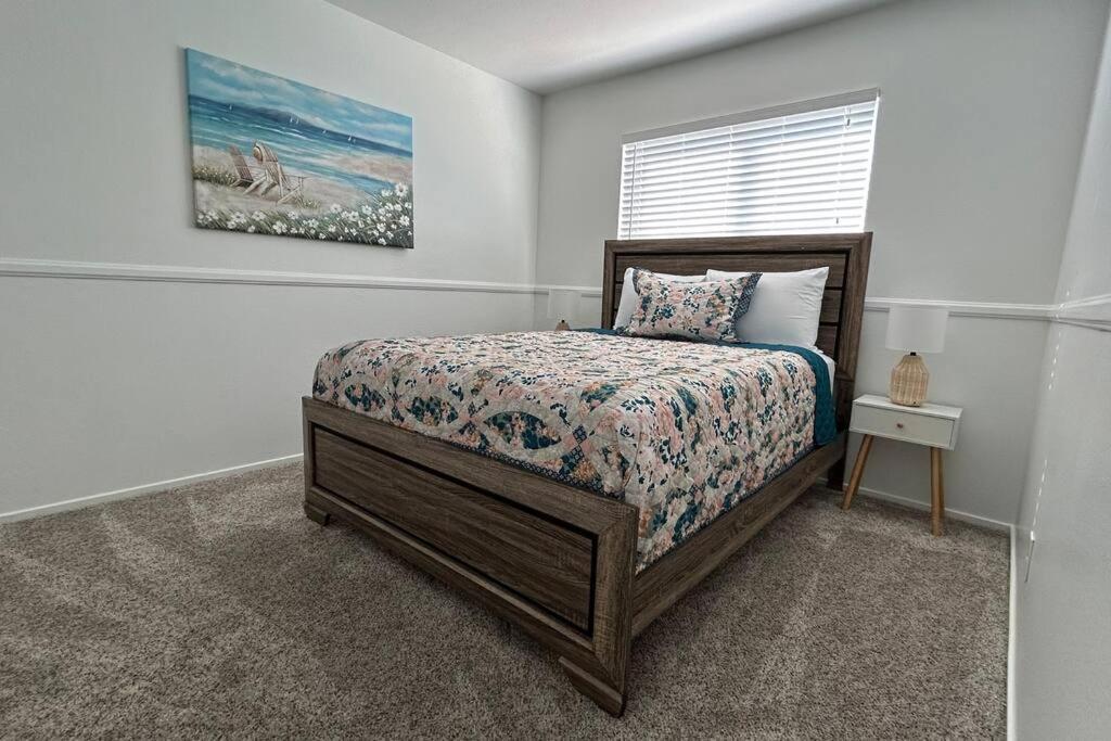 White Holiday home Las Vegas