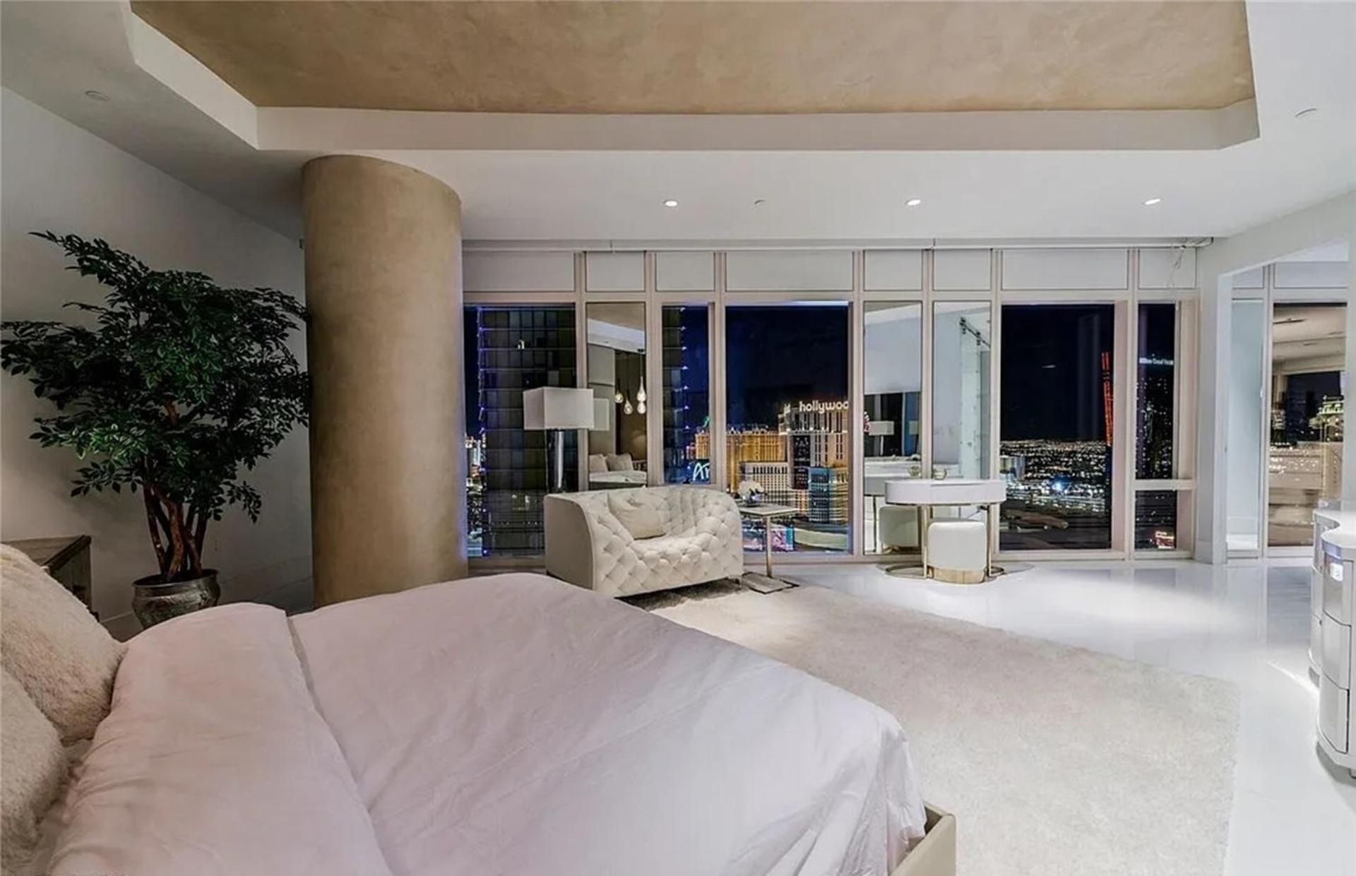 Apartment Exquisite High-rise With Panoramic View *