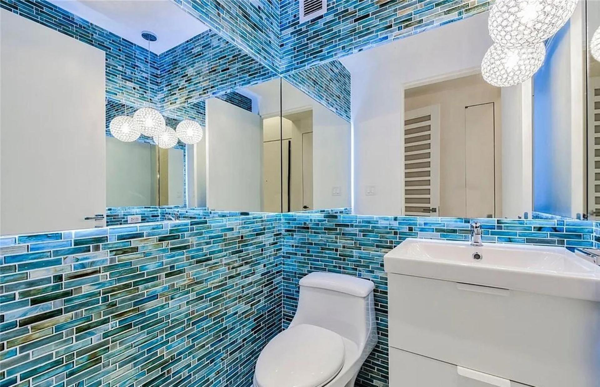 Exquisite High-rise With Panoramic View Apartment *