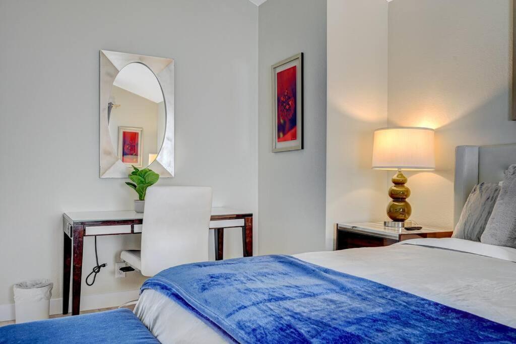 Holiday home New Poolside Paradise In Vegas With Bbq And Games Las Vegas