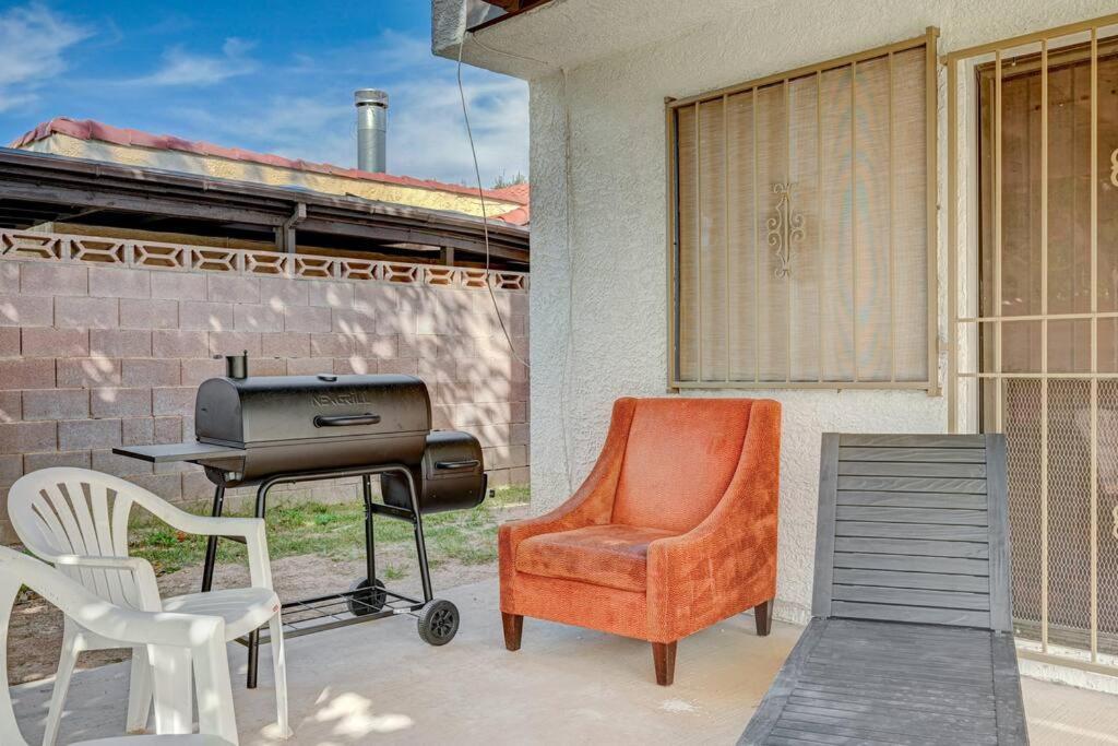 New Poolside Paradise In Vegas With Bbq And Games *