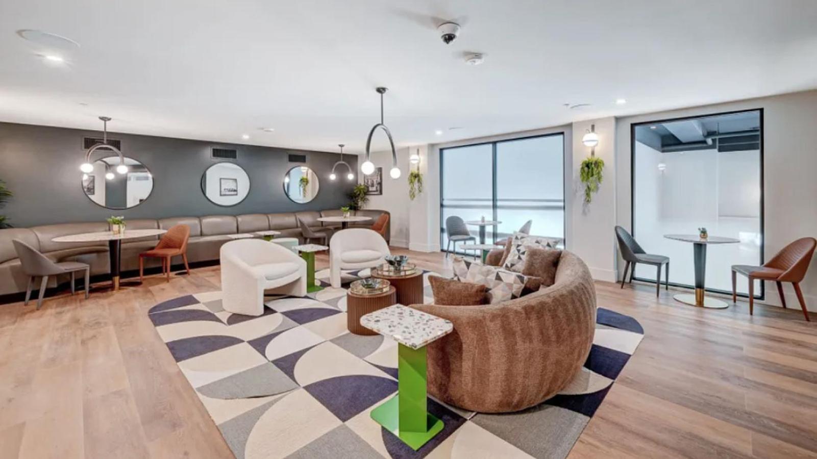 Apartment Landing At The Ellison - 2 Bedrooms In Rhodes Ranch *