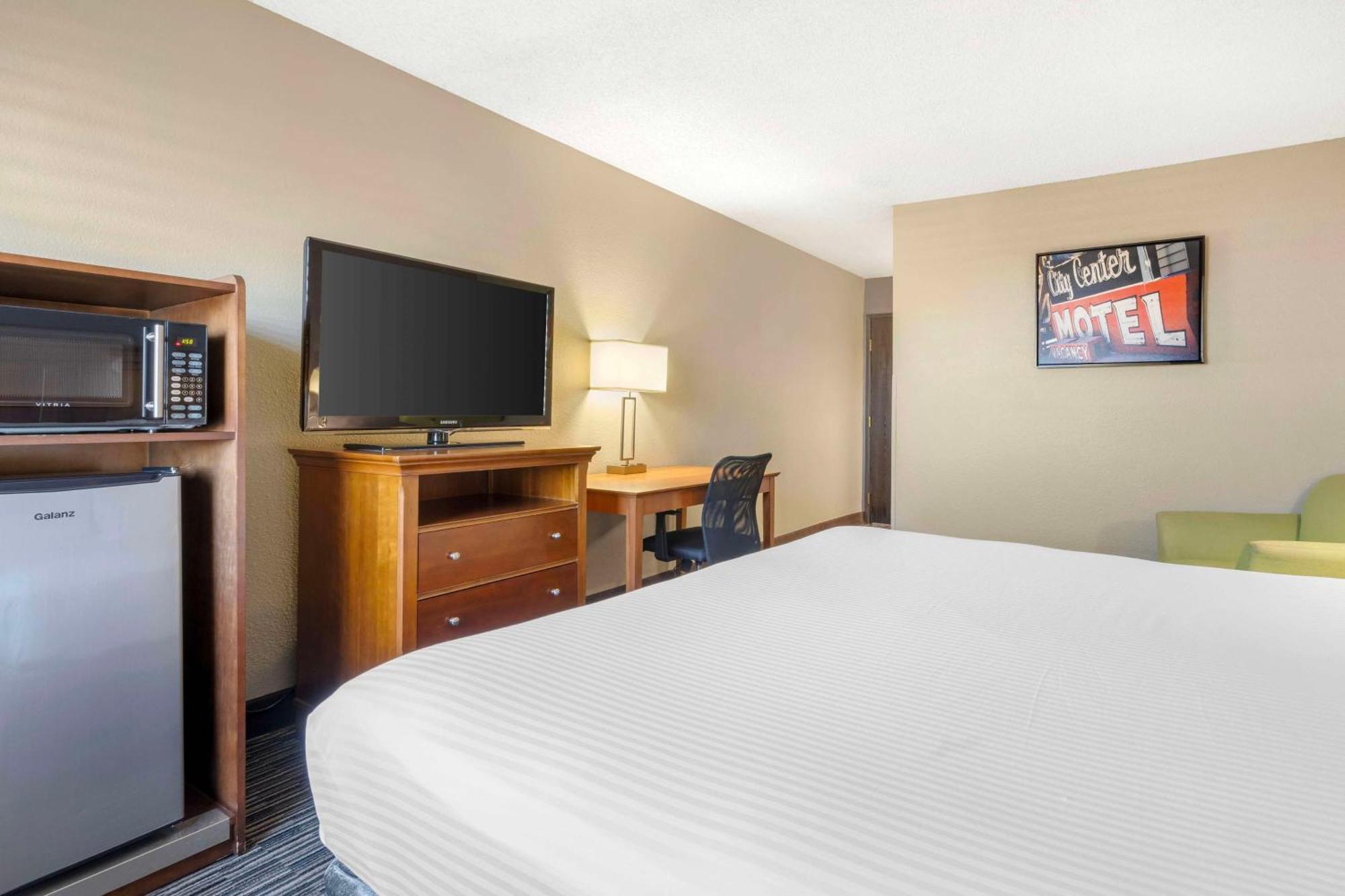 Hotel Western Mccarran 3*