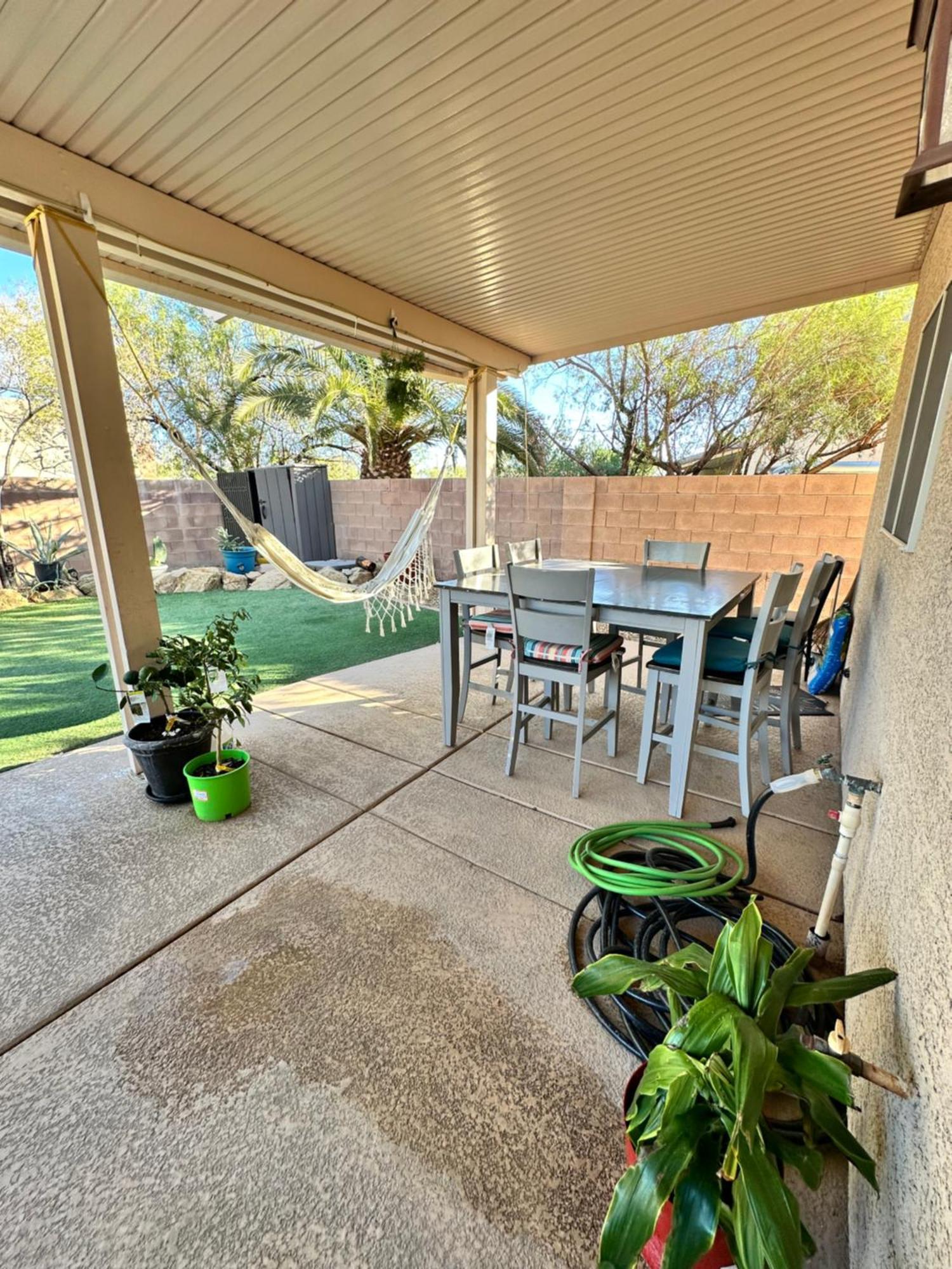 Vegas Spacious Close To Everything Homestay *