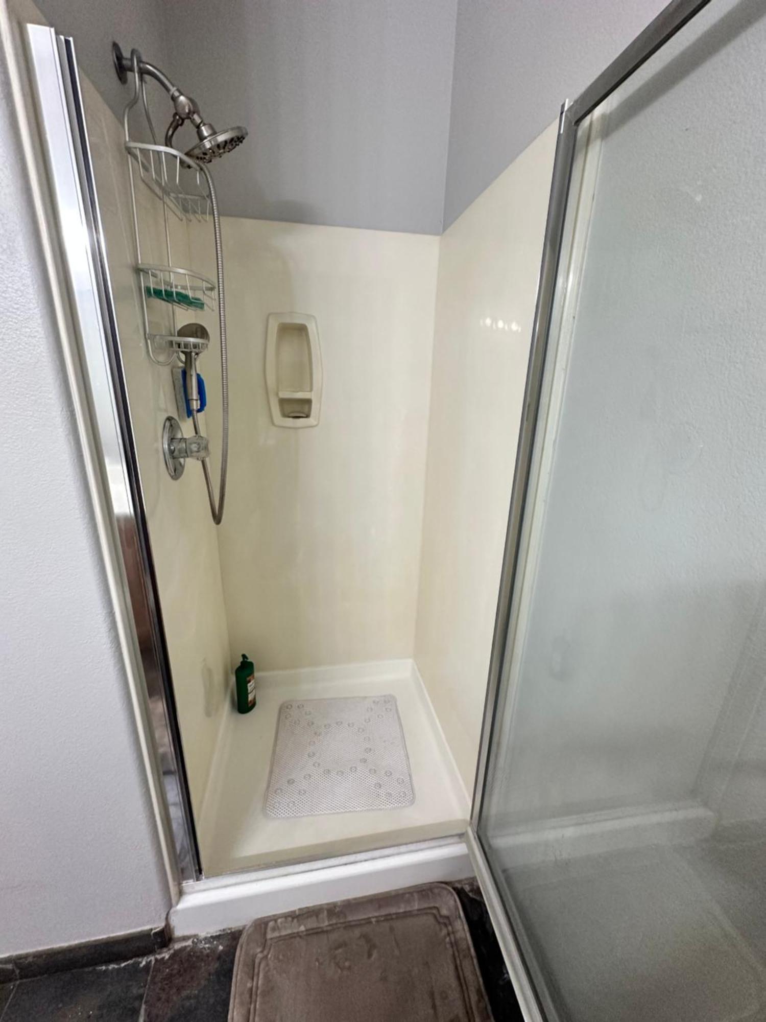 Vegas Spacious Close To Everything Homestay *