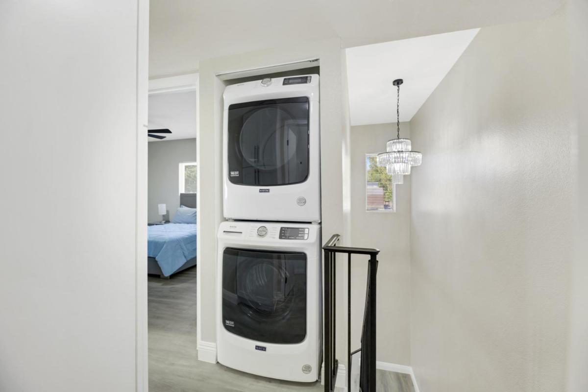 Gorgeous 2 Bedroom, 2 Bath With 2-car Garage