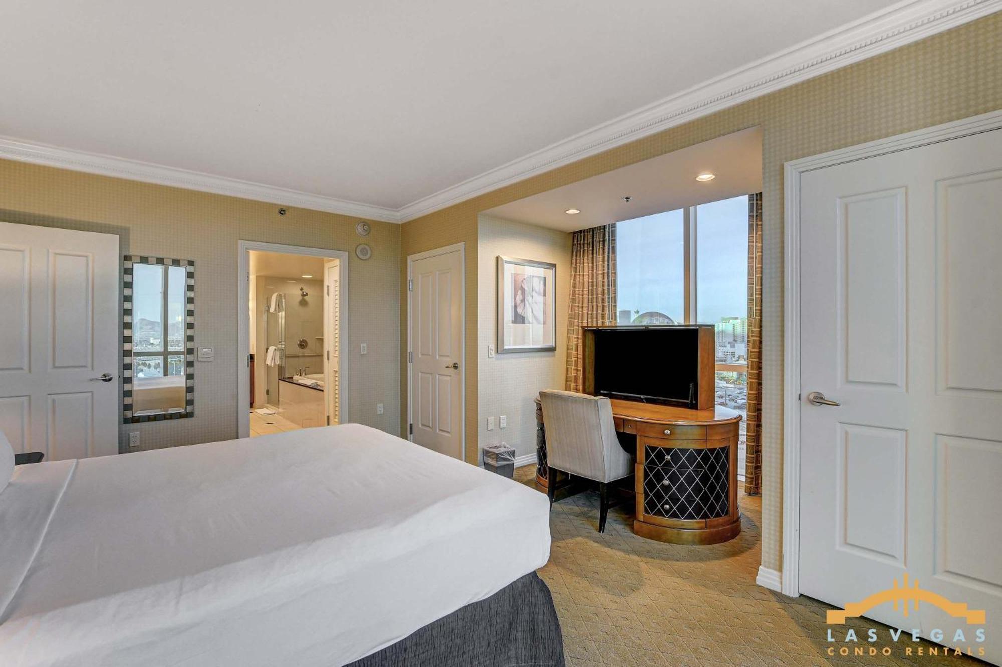 Mgm Signature-09-820 1br 2ba F1 Pits View Balcony Holiday home Las Vegas