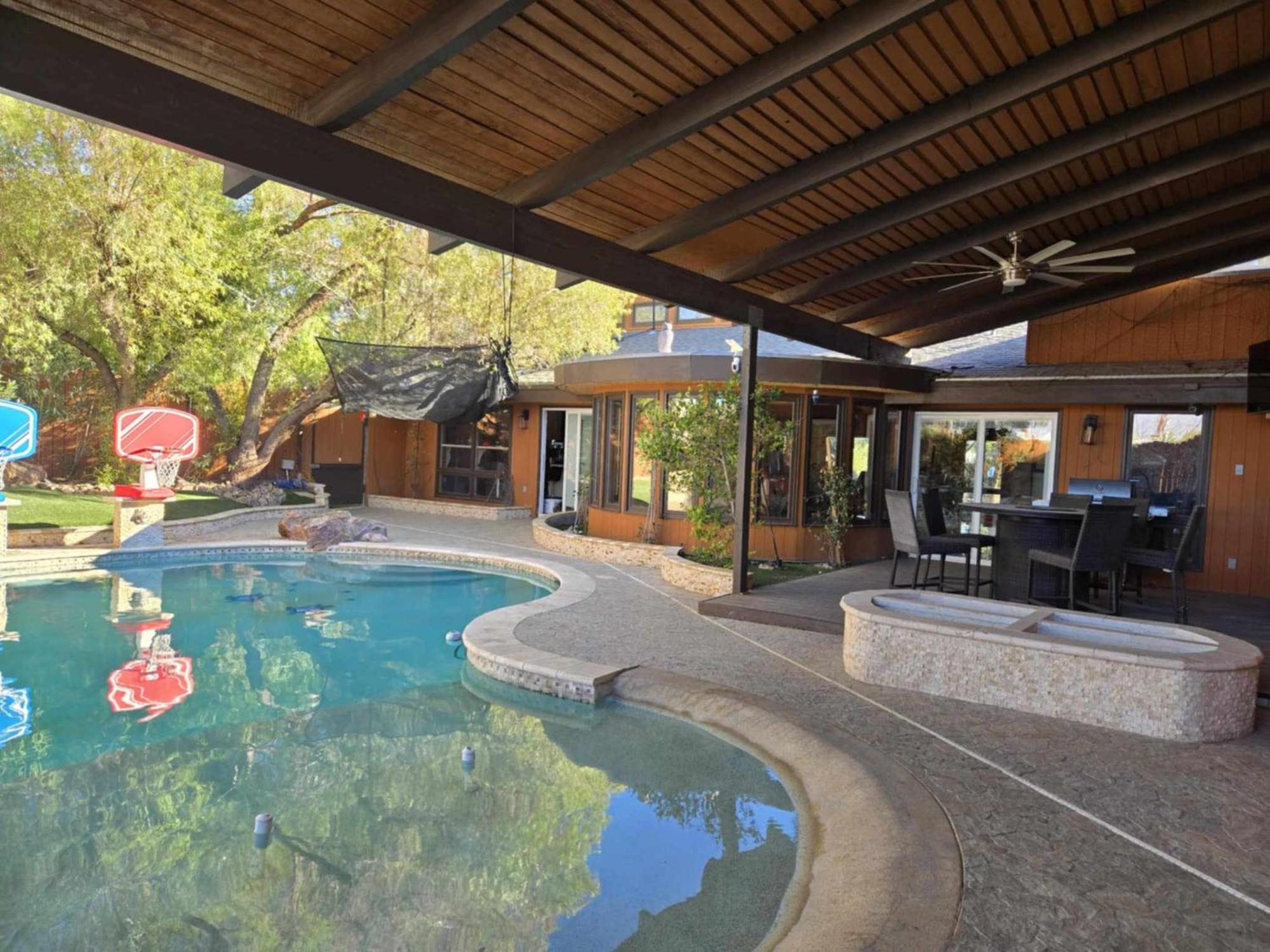 The Vegas Ranch * Las Vegas