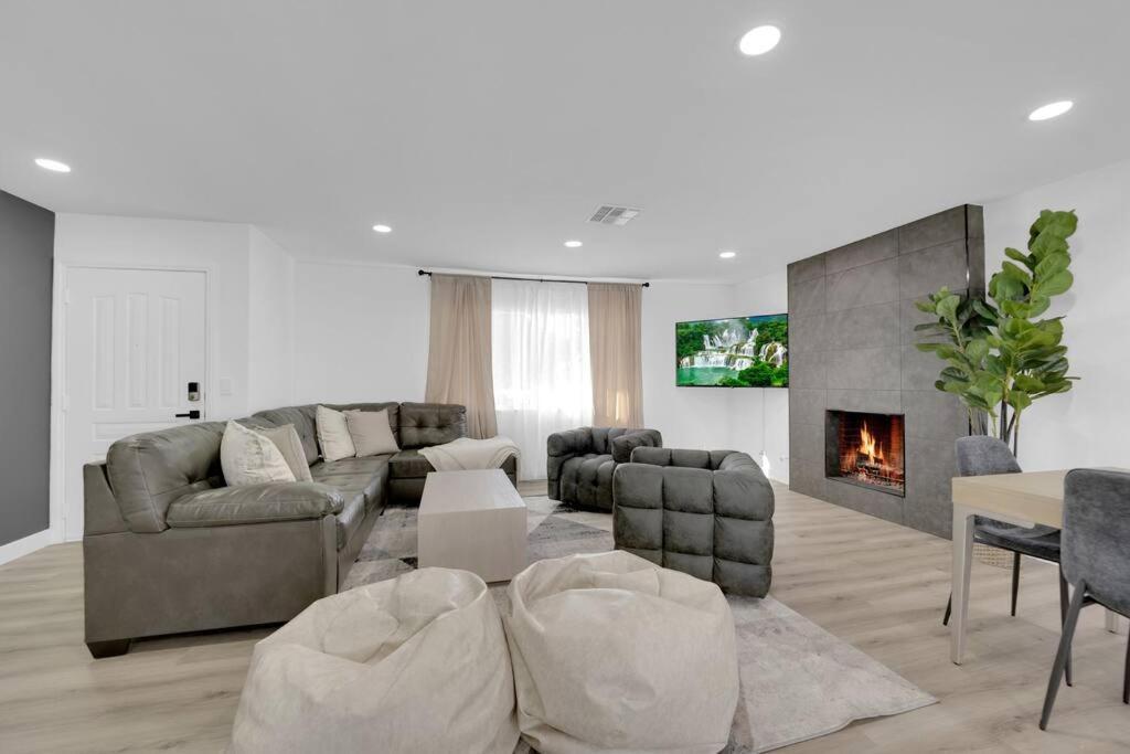 Holiday home Vegas Bliss Near The Strip - Pet & Family Friendly