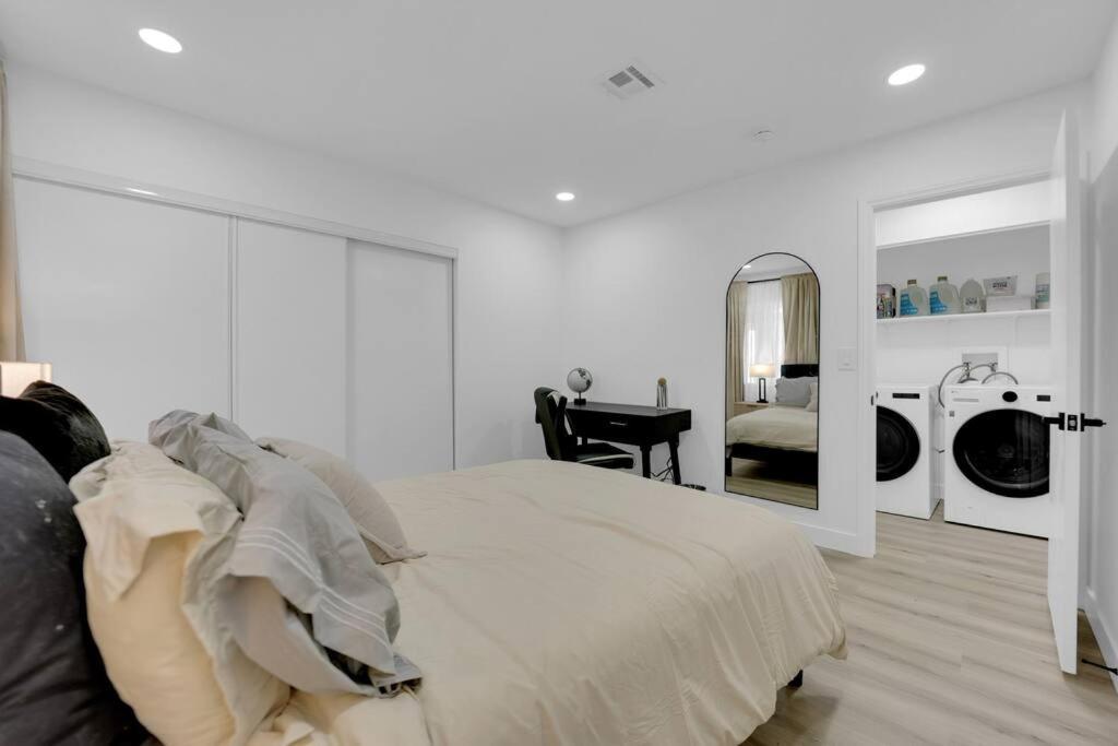 Vegas Bliss Near The Strip - Pet & Family Friendly *
