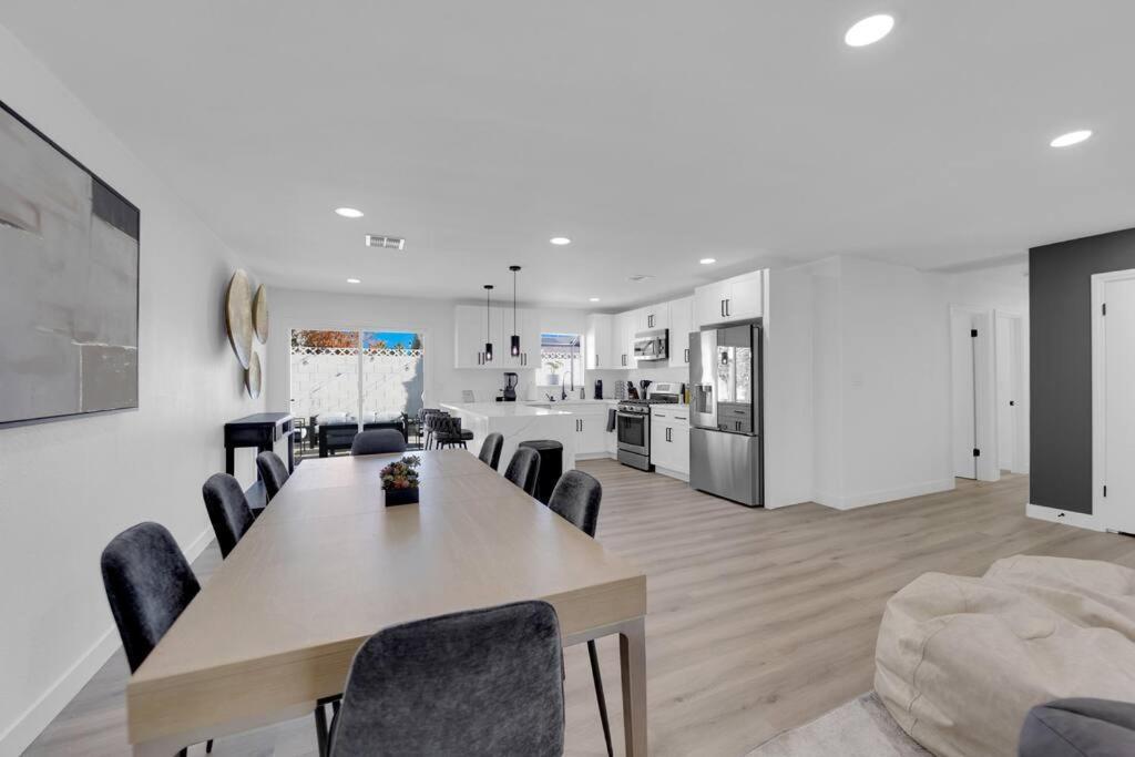 Vegas Bliss Near The Strip - Pet & Family Friendly * Las Vegas