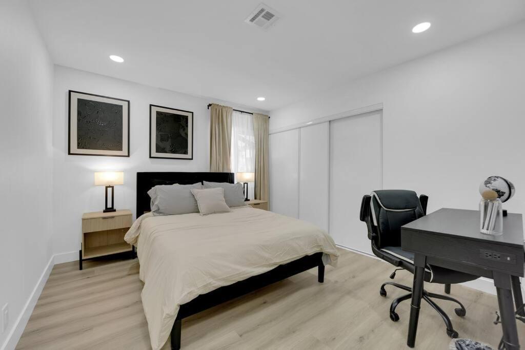 Vegas Bliss Near The Strip - Pet & Family Friendly Holiday home