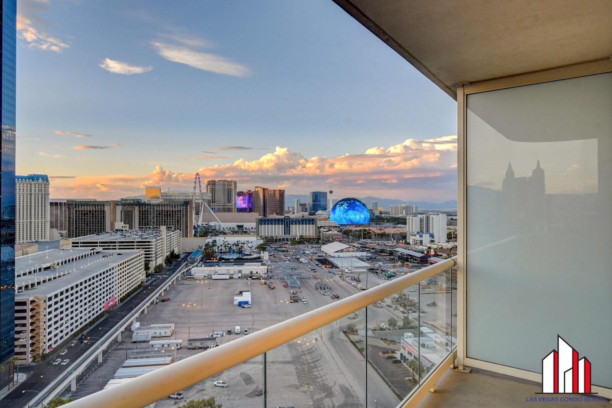 Mgm Signature-22-805 F1 Track & Strip View Balcony Holiday home