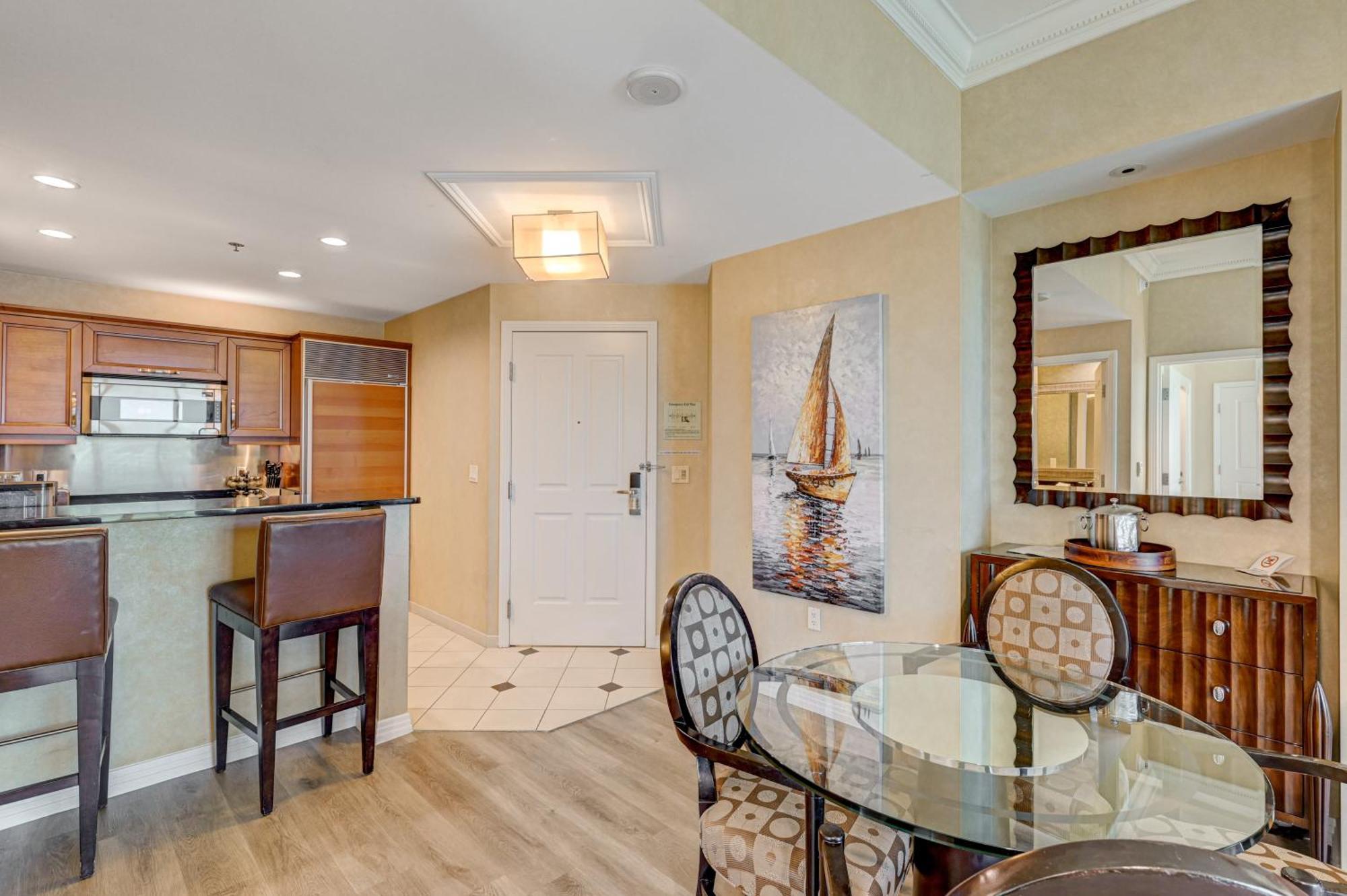 Signature Mgm 1 Bedroom Penthouse Apartment