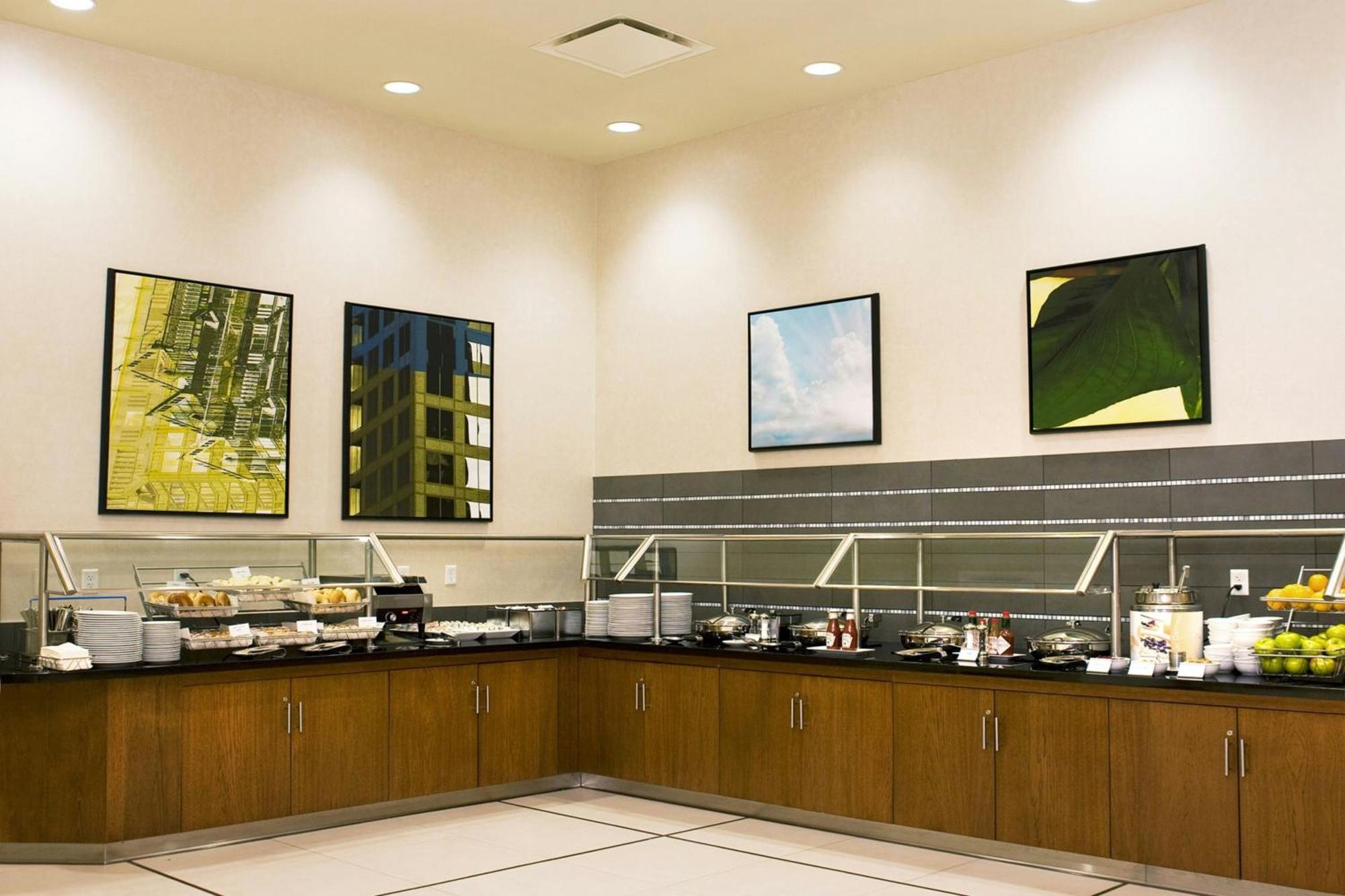 Springhill By Marriott Vegas Convention Center Hotel