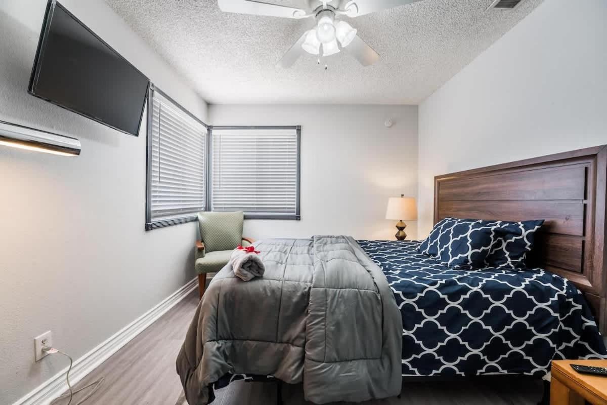 Vegas Elegance Fun And Cozy Escape Need