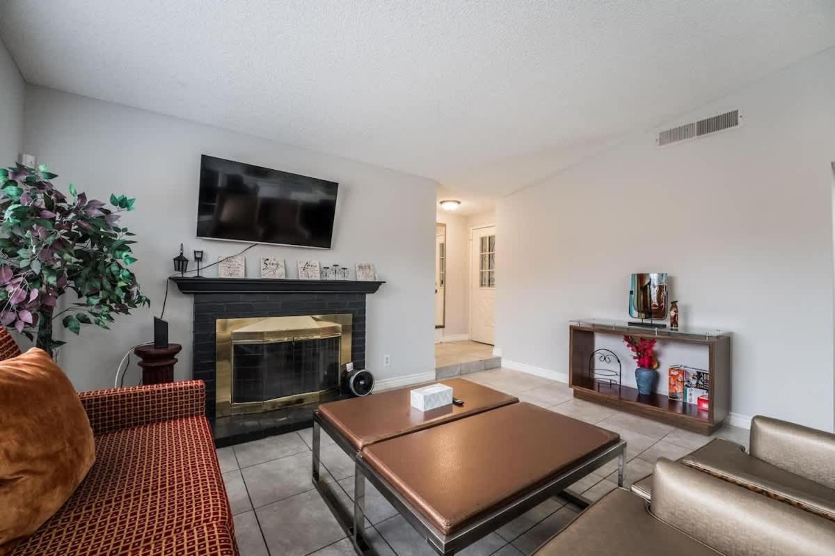 Vegas Elegance Fun And Cozy Escape Need