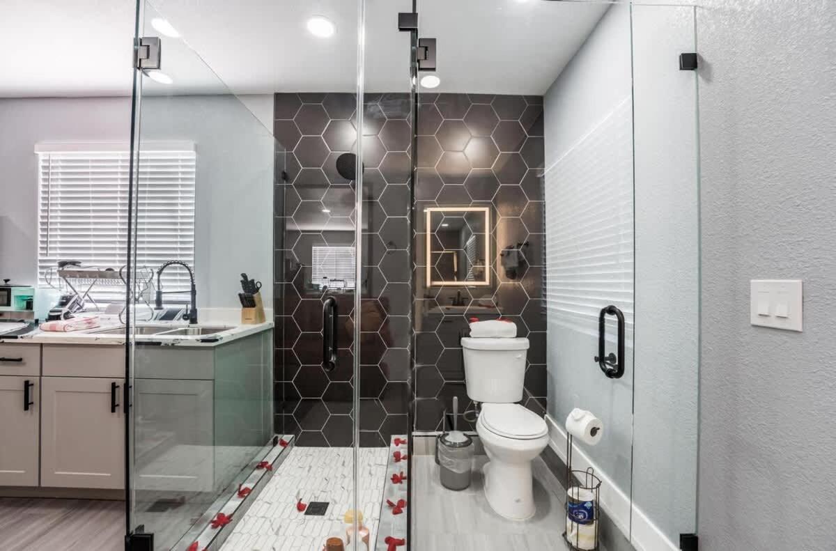 Cozy & Convenient Living Good Time Vegas Holiday home Las Vegas
