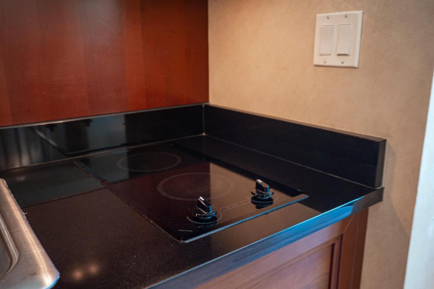No Fee Strip View + Free Valet + Pool