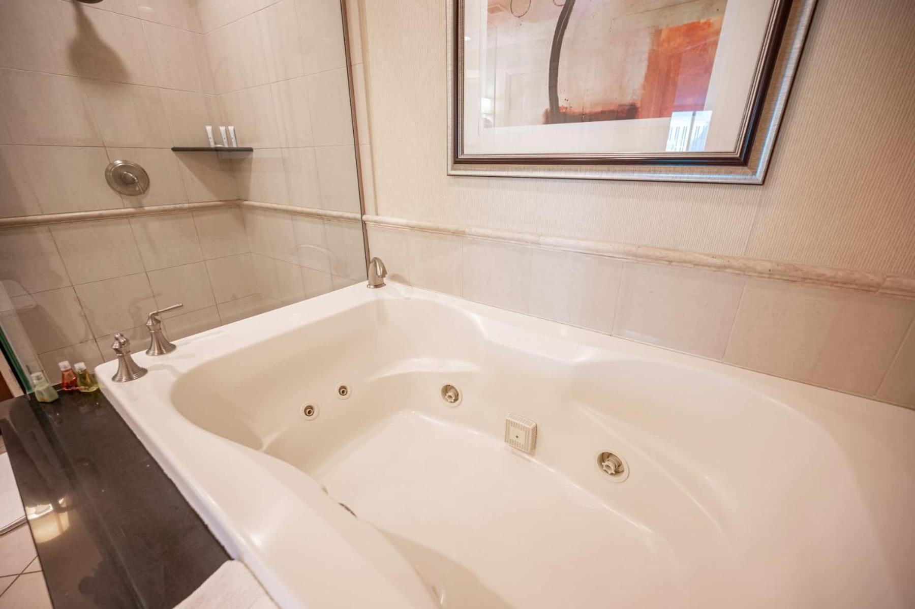 No Fee Strip View + Free Valet + Pool Las Vegas