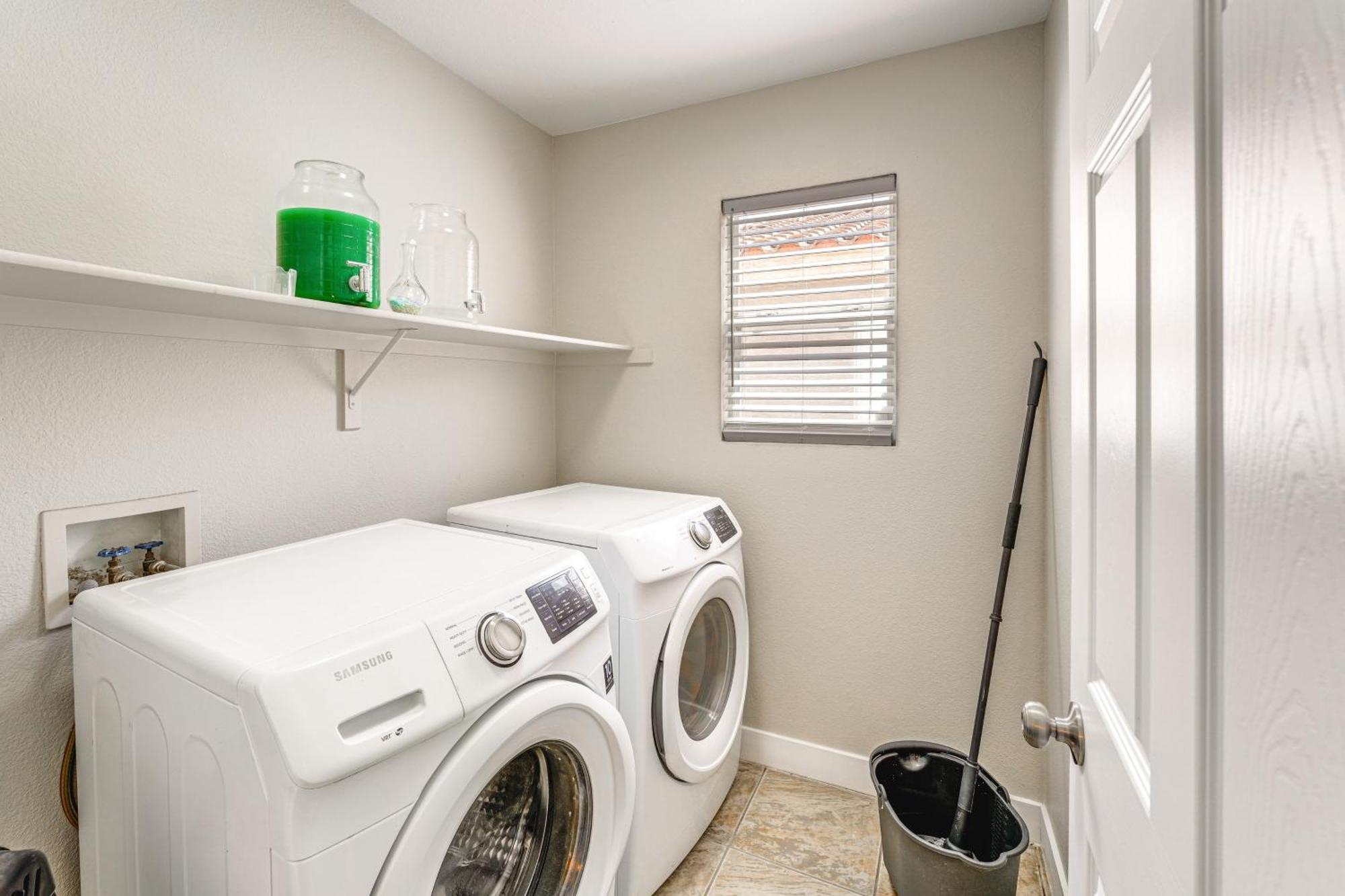 Holiday home Vegas With Private Pool - Close To Casinos! Las Vegas