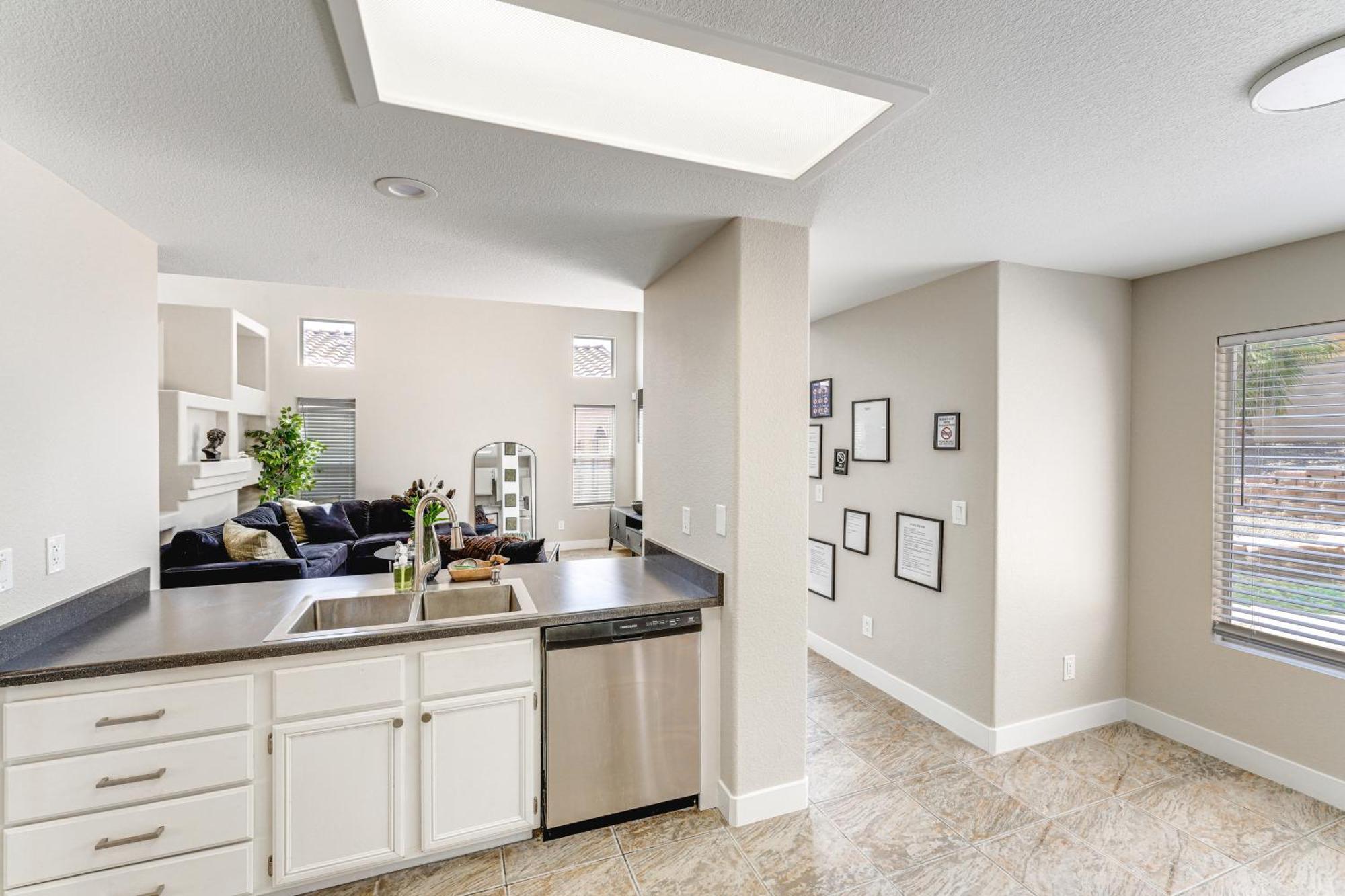 Vegas With Private Pool - Close To Casinos! Holiday home Las Vegas