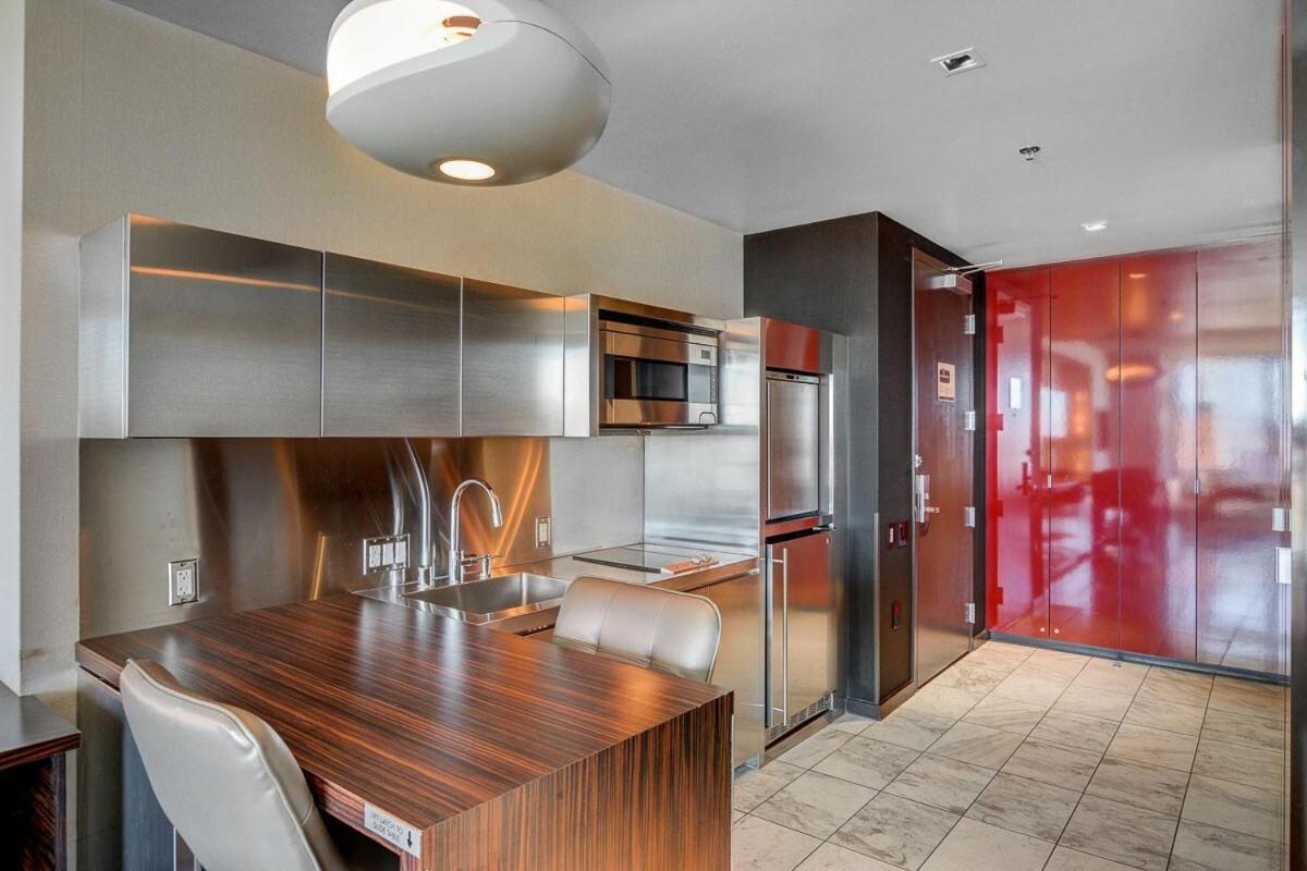 Luxury Strip View Studio- Palms Place * Las Vegas