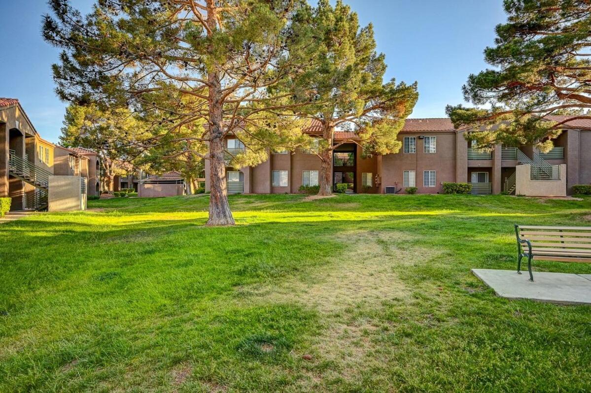 Apartment Summerlin In Gated Community !
