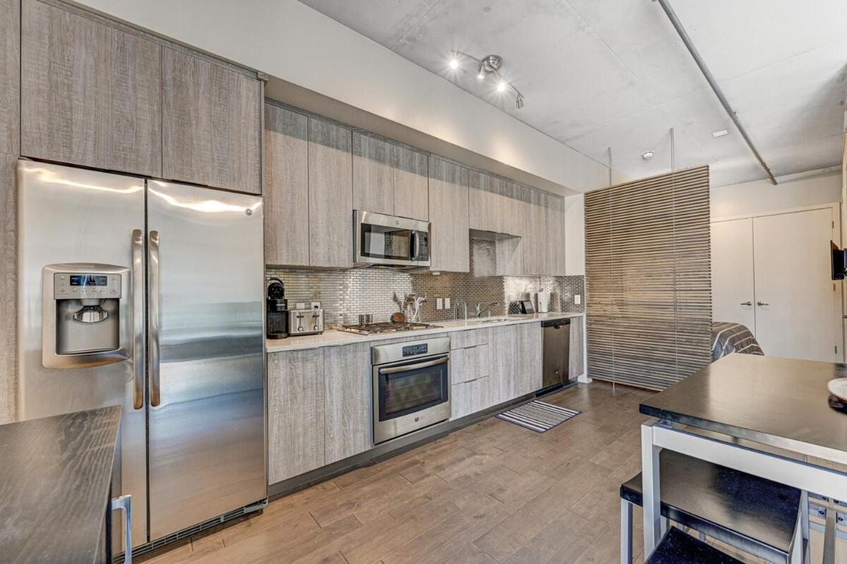 Apartment High-rise In Downtown Vegas