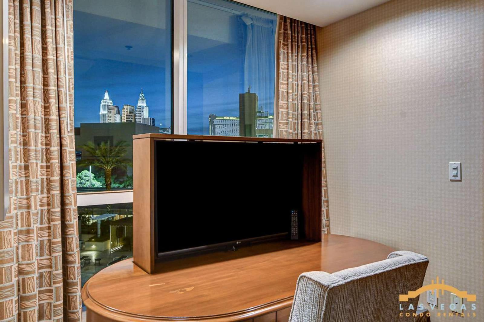 Mgm Signature-02-602 1br 2ba Balcony Holiday home